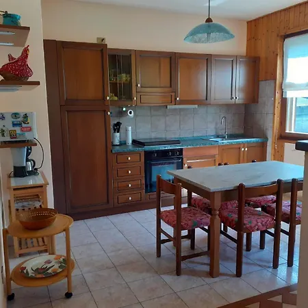 Casa Tra I Laghi Ponna Superiore