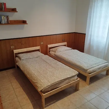 Casa Tra I Laghi Ponna Superiore