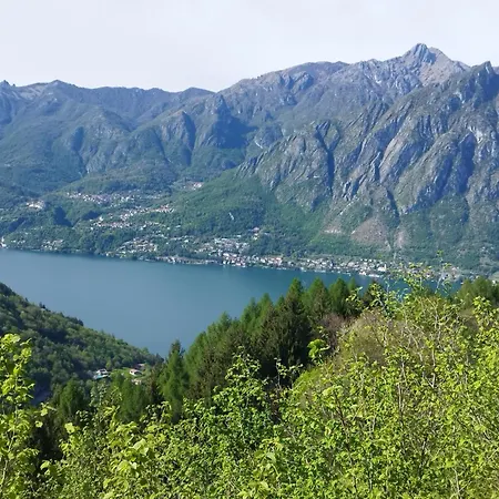 Casa Tra I Laghi * Ponna Superiore